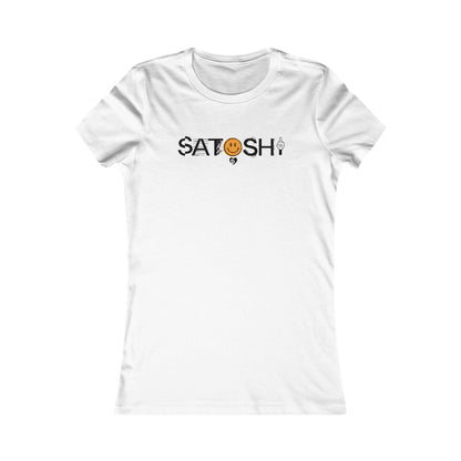 Camiseta ajustada con sonrisa de Satoshi