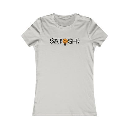 Camiseta ajustada con sonrisa de Satoshi
