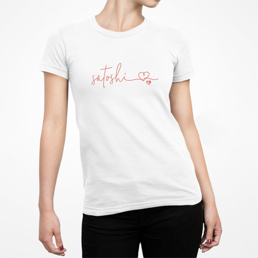 Camiseta ajustada con letras de amor de Satoshi